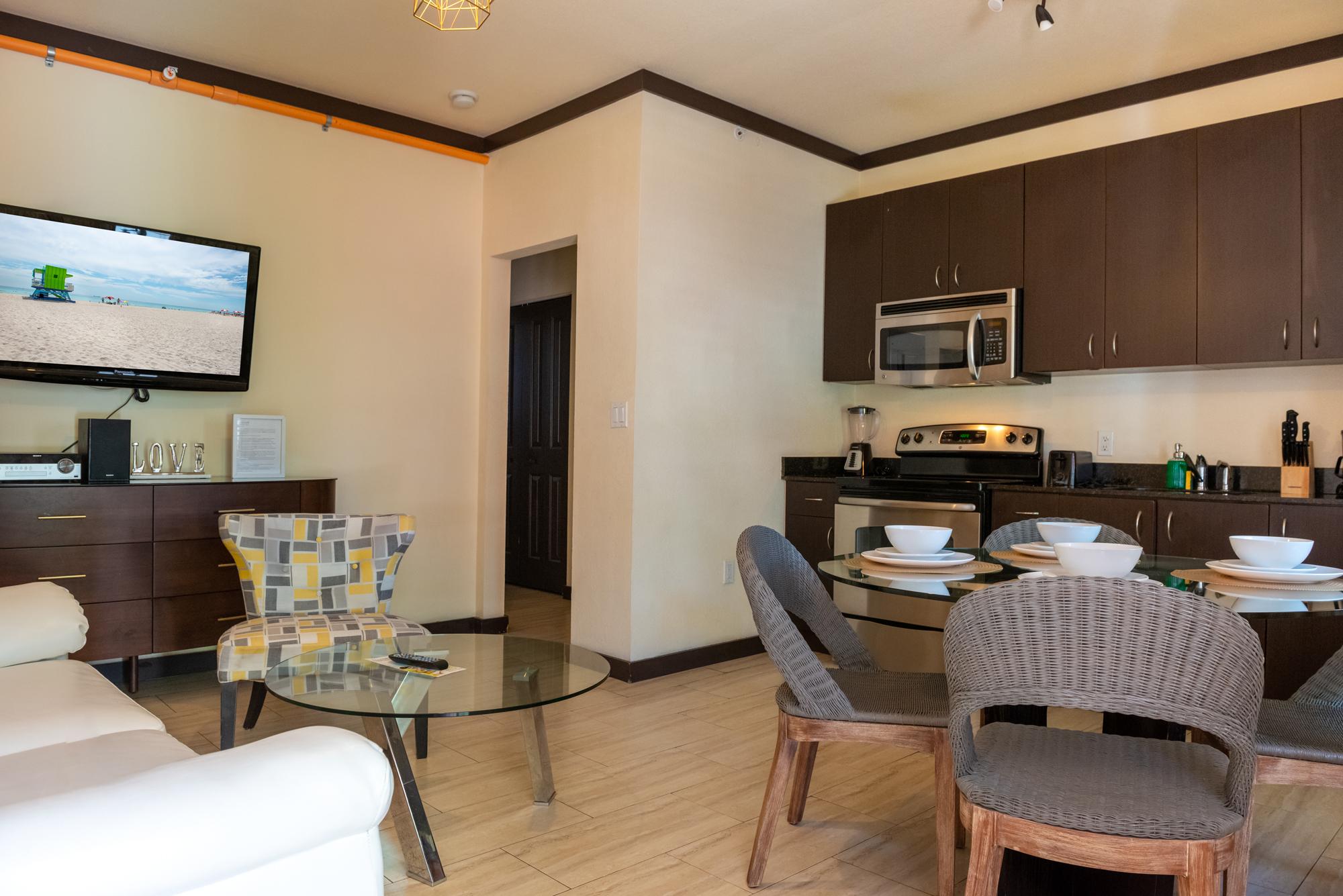 Tradewinds Y Hotel 3*
