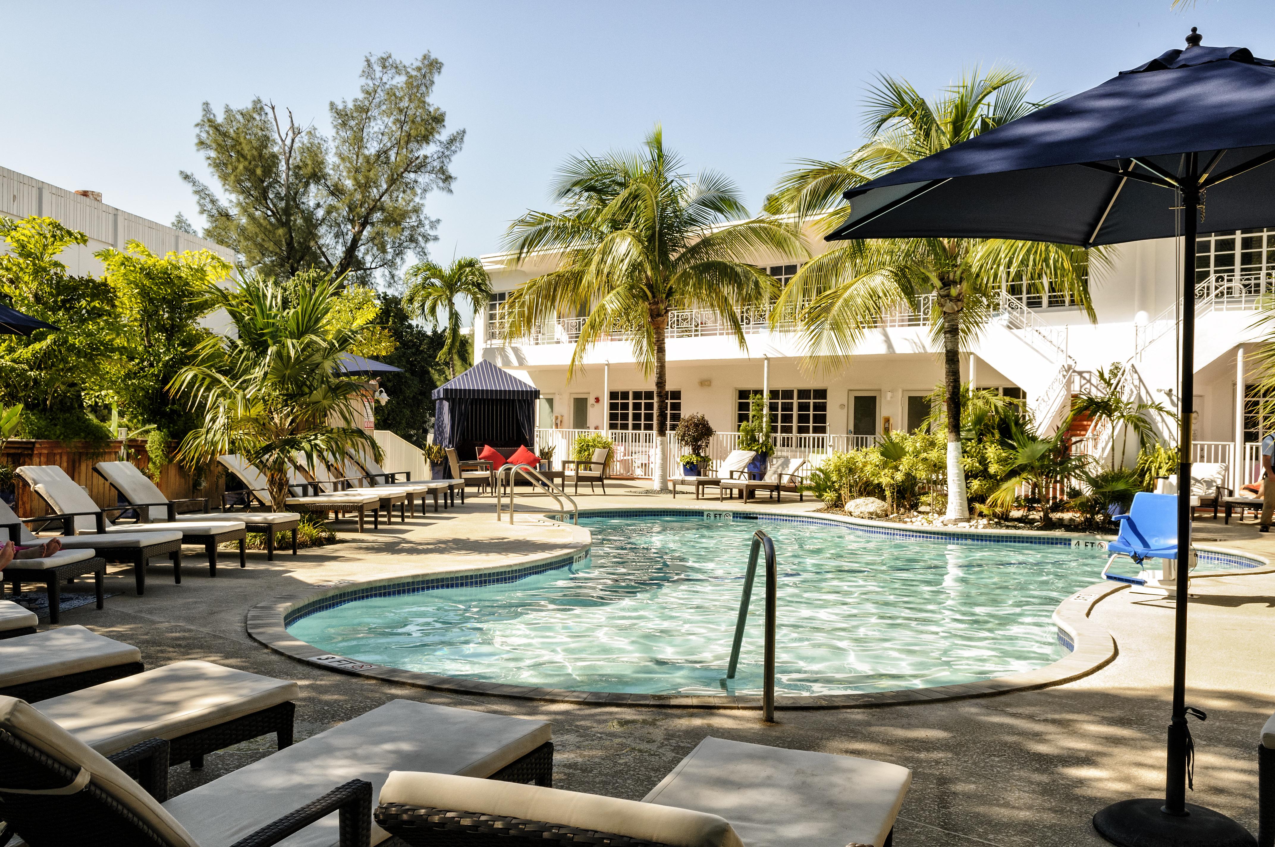 Tradewinds Y Hotel