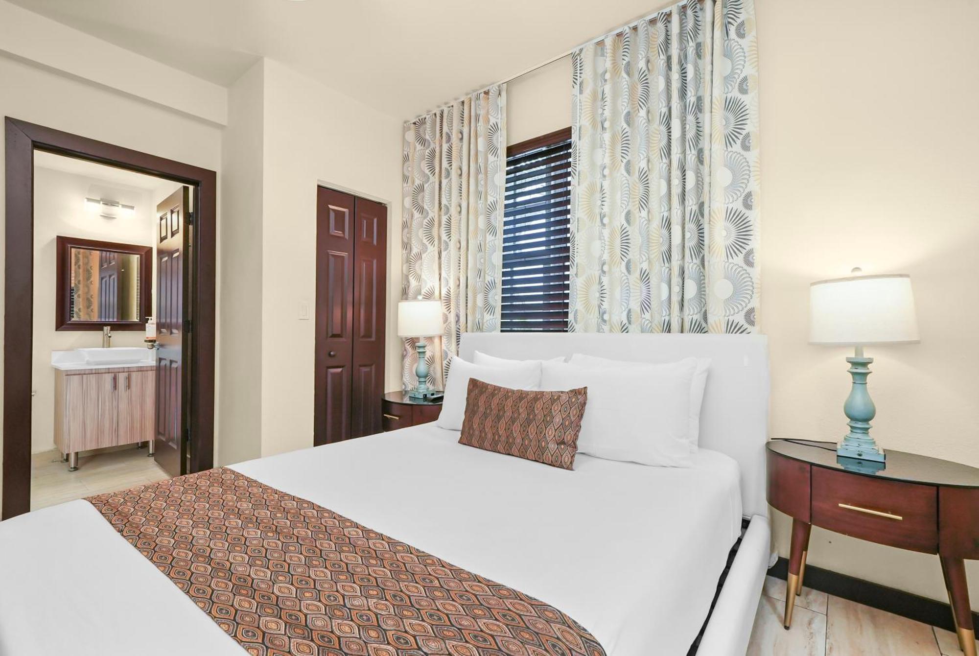 Tradewinds Miami 3*