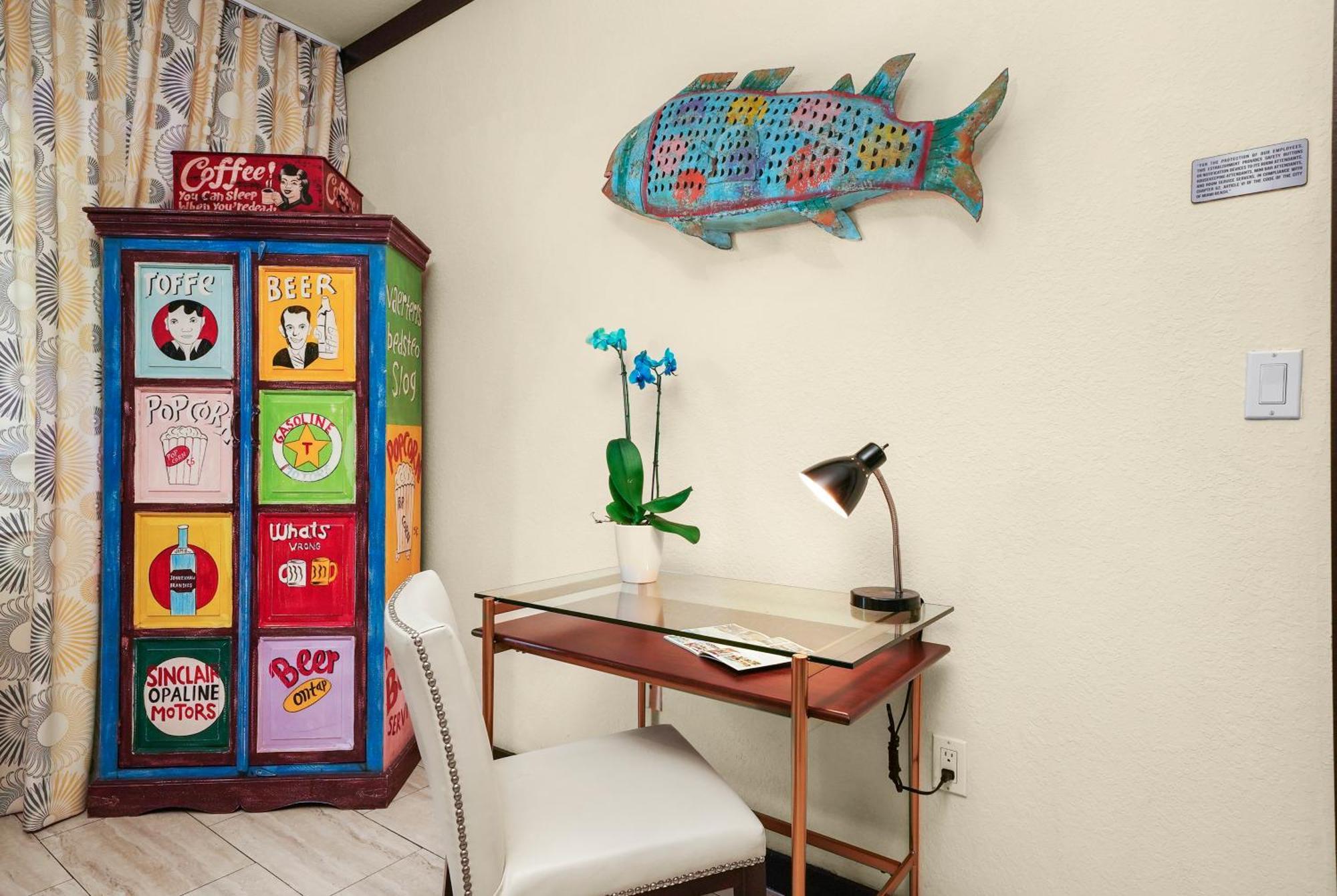 Tradewinds Y Hotel