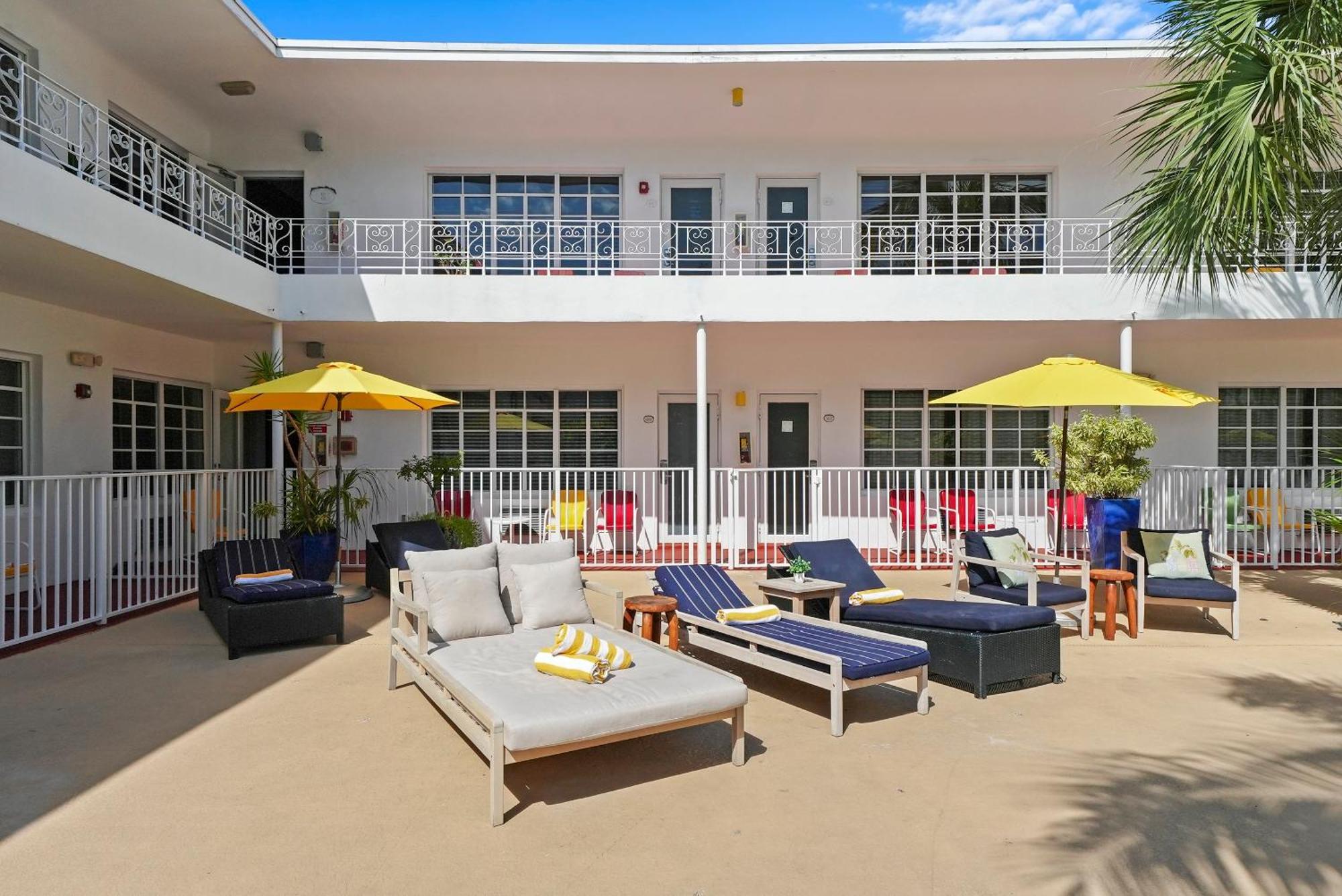Hotel Tradewinds Y Miami Beach