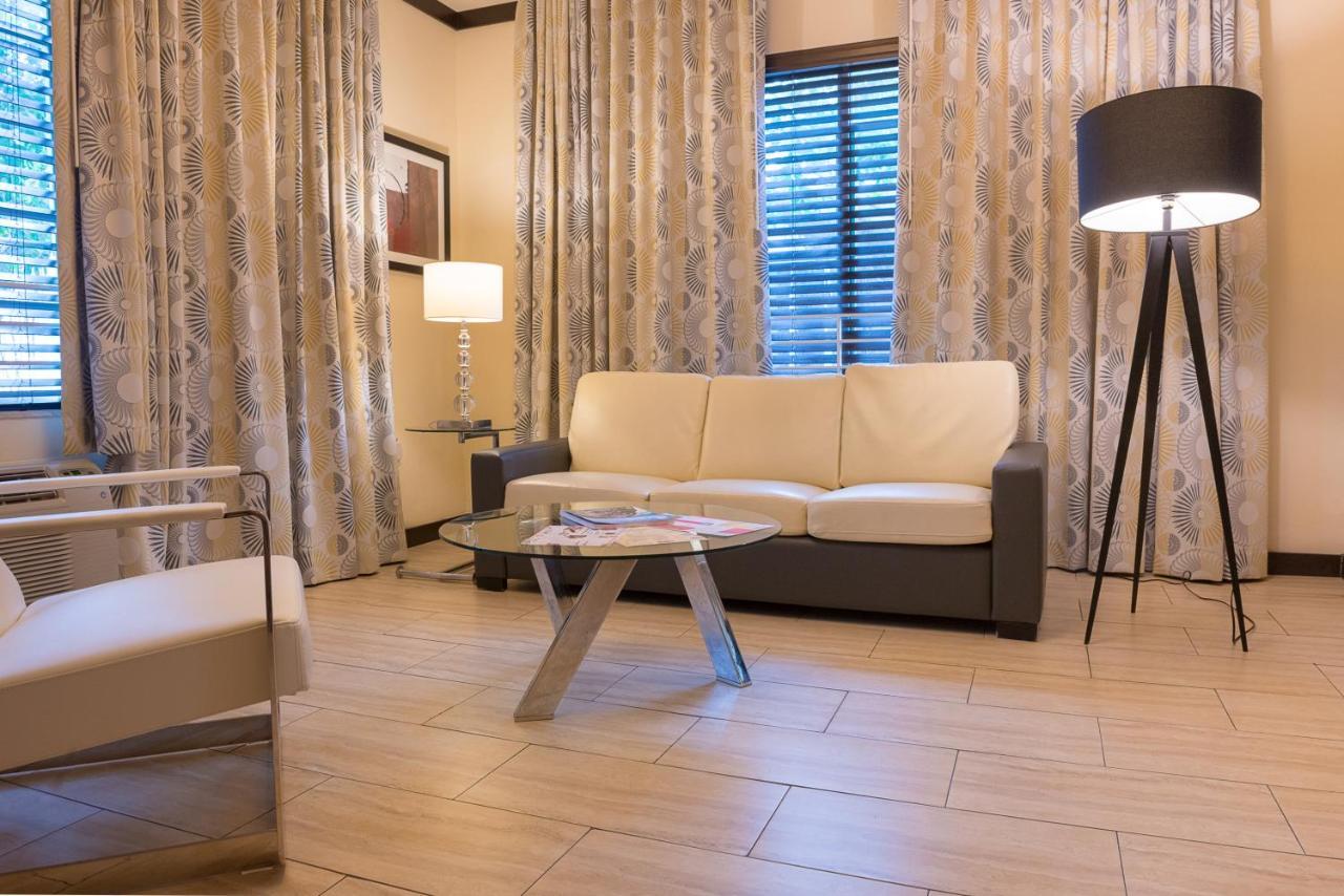 Hotel Tradewinds Y 3*